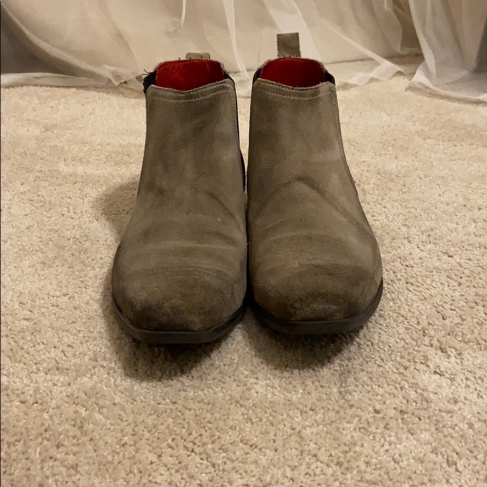 Base London men’s Chelsea boots in gray/size 12